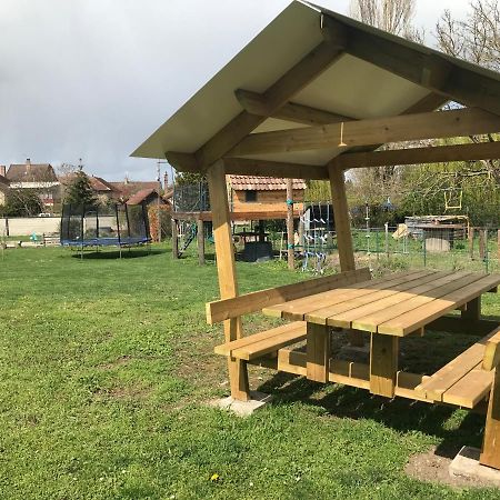 Villa L'Esprit De Famille à Saint-Parres-les-Vaudes Extérieur photo
